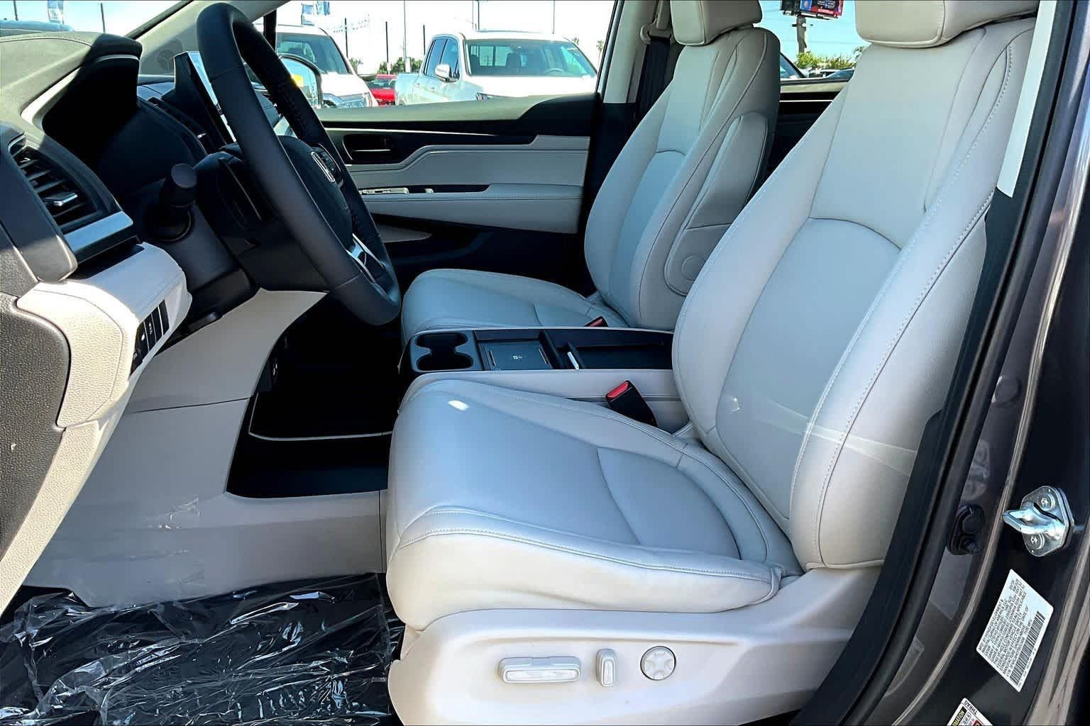 New 2026 Honda Odyssey EX-L image 9