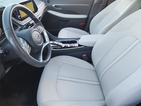 Used 2023 Hyundai Sonata SEL w/ Convenience Package image 12