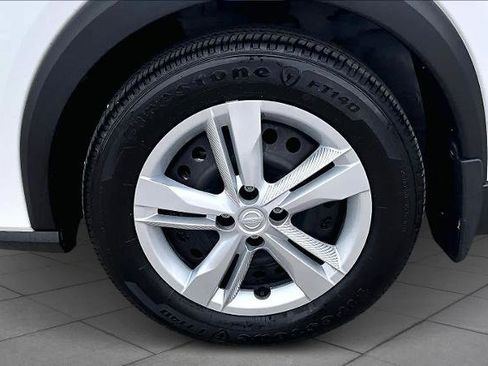 Certified 2024 Nissan Kicks S image 10