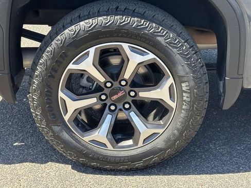 Used 2020 GMC Sierra 1500 Denali w/ Denali Ultimate Package AWD/4WD image 9