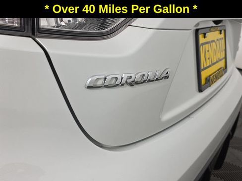Used 2024 Toyota Corolla SE w/ SE Package AWD/4WD image 11