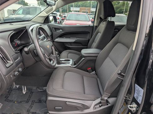 Used 2022 Chevrolet Colorado LT AWD/4WD image 16