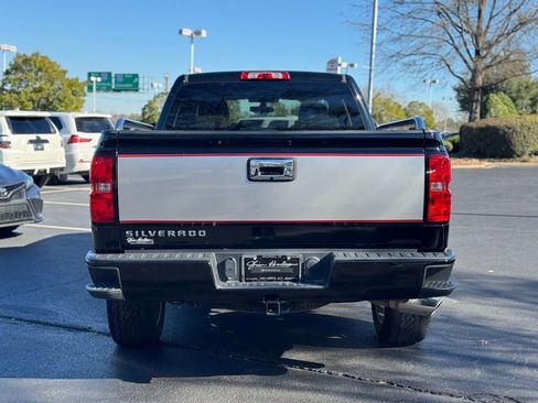 Used 2018 Chevrolet Silverado 1500 Custom w/ Trailering Package image 10