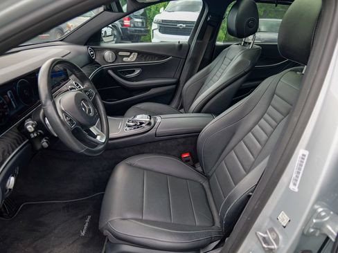 Used 2018 Mercedes-Benz E 400 4MATIC Wagon image 21