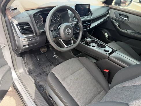 Certified 2022 Nissan Rogue SV AWD/4WD image 2