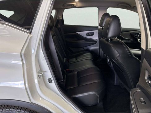 Used 2023 Nissan Murano SV w/ Cargo Package AWD/4WD image 18
