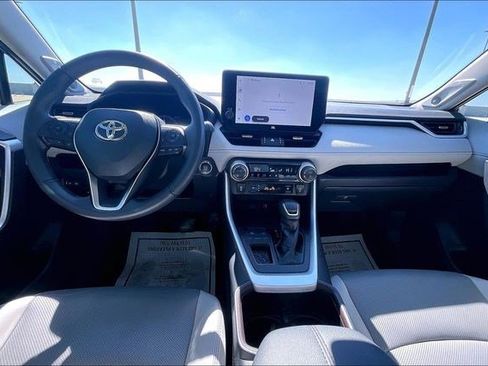 Used 2024 Toyota RAV4 Limited image 19