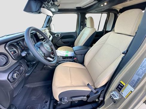 New 2026 Jeep Gladiator Willys AWD/4WD image 15