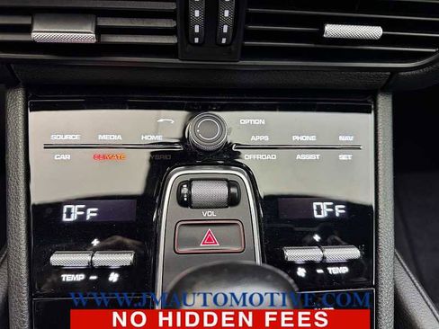 Used 2021 Porsche Cayenne image 28