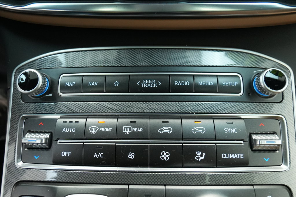 Used 2023 Hyundai Santa Fe Calligraphy AWD/4WD image 46