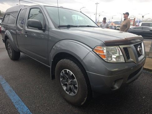 Used 2017 Nissan Frontier Desert Runner image 3