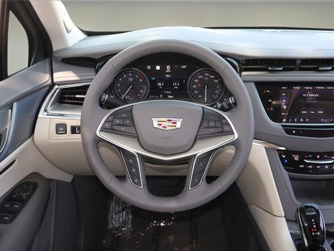 New 2026 Cadillac XT5 Premium Luxury w/ Driver Assist Package AWD/4WD image 15