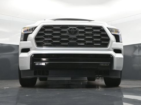 Used 2026 Toyota Sequoia Platinum AWD/4WD image 41