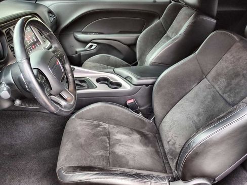 Used 2021 Dodge Challenger GT w/ Plus Package image 16