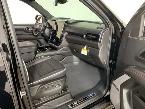 Used 2025 GMC Yukon XL AT4 Ultimate image 48