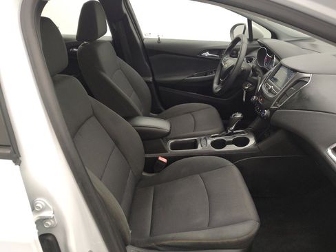 Used 2019 Chevrolet Cruze LS w/ LS Convenience Package image 21