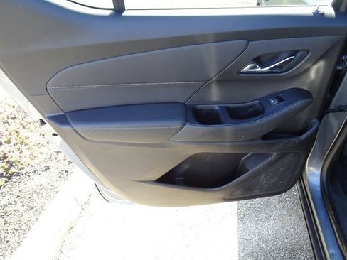 Used 2019 Chevrolet Traverse LT image 17