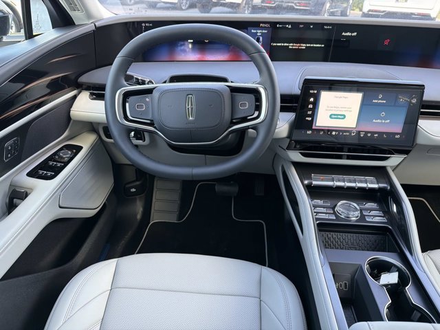 New 2026 Lincoln Nautilus Premier AWD/4WD image 25