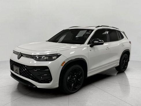 New 2026 Volkswagen Tiguan SE R-Line AWD/4WD image 7