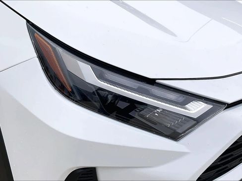 Used 2024 Toyota RAV4 XLE FWD image 25