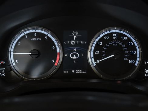 Used 2016 Lexus RC 350 w/ Luxury Package RWD image 19