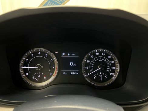 Used 2021 Hyundai Venue image 23