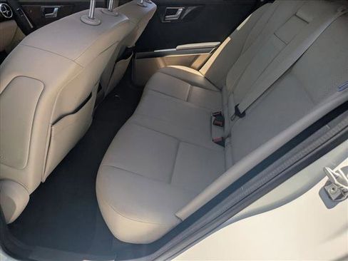 Used 2014 Mercedes-Benz GLK 250 BlueTEC 4MATIC image 17