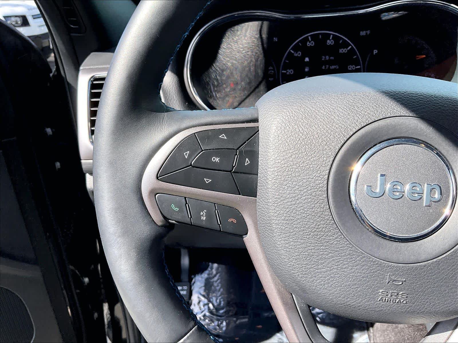 Used 2019 Jeep Grand Cherokee Laredo AWD/4WD image 21