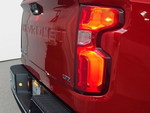 Used 2021 Chevrolet Silverado 3500 LTZ w/ LTZ Premium Package AWD/4WD image 36