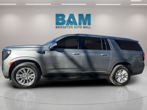 Used 2024 GMC Yukon XL SLT image 5