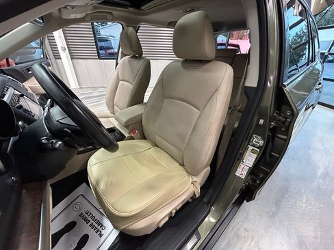 Used 2017 Subaru Outback 2.5i Limited w/ Popular Package #5 AWD/4WD image 7