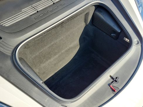 Used 2025 Porsche 718 Cayman image 6