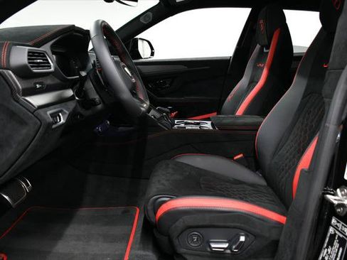 Used 2024 Lamborghini Urus Performante AWD/4WD image 43