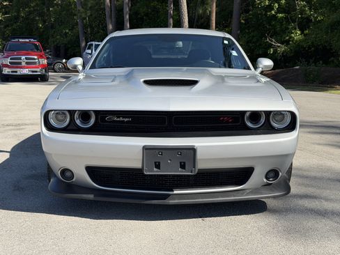 Used 2022 Dodge Challenger R/T Scat Pack RWD image 39