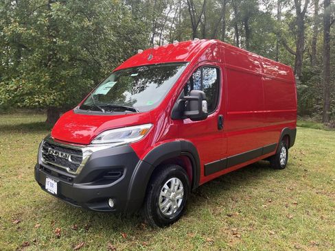 New 2026 RAM ProMaster 2500 w/ Quick Order Package 22G SLT image 8