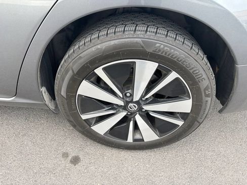 Used 2021 Nissan Altima 2.5 SV AWD/4WD image 3