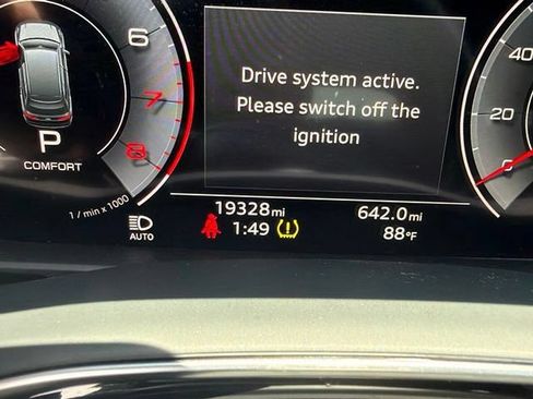 Used 2025 Audi Q7 3.0T Premium Plus AWD/4WD image 6