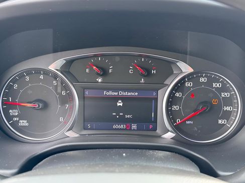 Used 2023 GMC Acadia SLE w/ Driver Convenience Package image 8