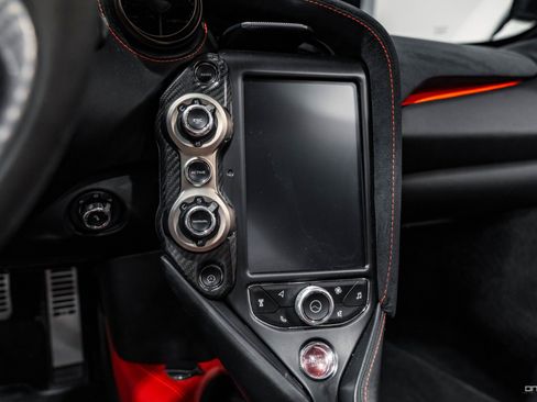 Used 2018 McLaren 720S Performance image 35