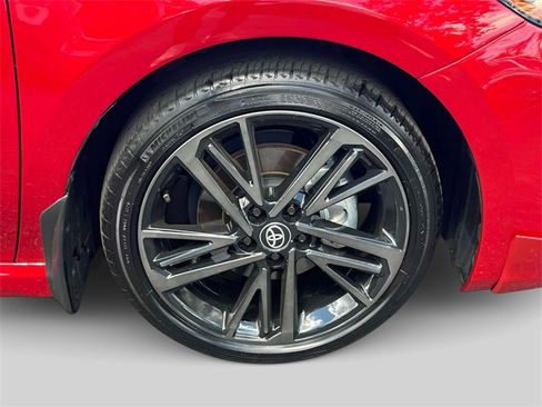 Used 2025 Toyota Camry XSE image 15