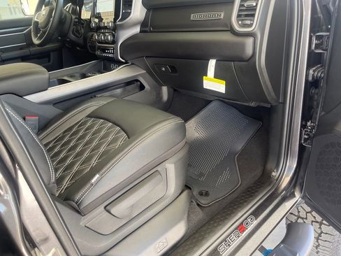 New 2022 RAM 2500 Big Horn w/ Level C Equiment Group image 24