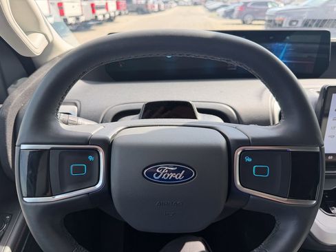 Used 2025 Ford Expedition Max Active image 25