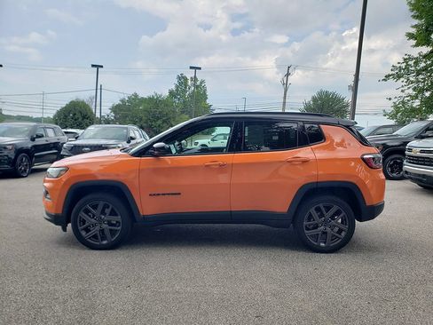 Used 2026 Jeep Compass Limited AWD/4WD image 8