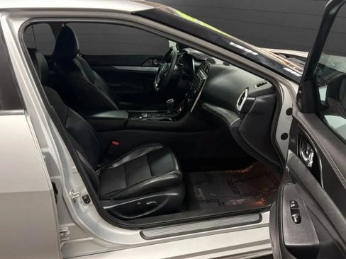 Used 2017 Nissan Maxima 3.5 SL FWD image 22