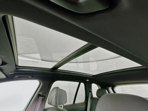 Used 2024 BMW X5 sDrive40i w/ Premium Package image 26