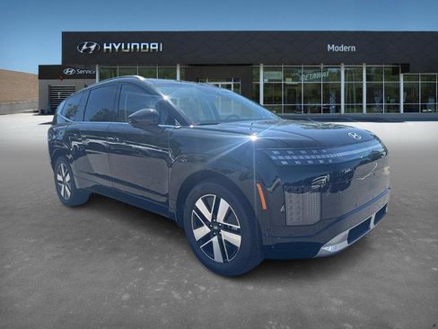 New 2026 Hyundai Ioniq 9 SEL image 2
