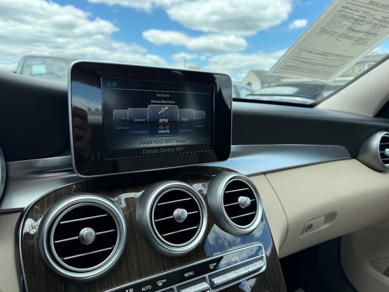 Used 2015 Mercedes-Benz C 300 4MATIC Sedan image 16