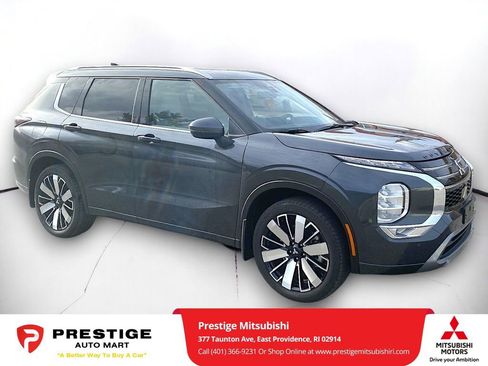 New 2026 Mitsubishi Outlander SEL image 1