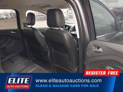 Used 2019 Ford Escape Titanium image 16