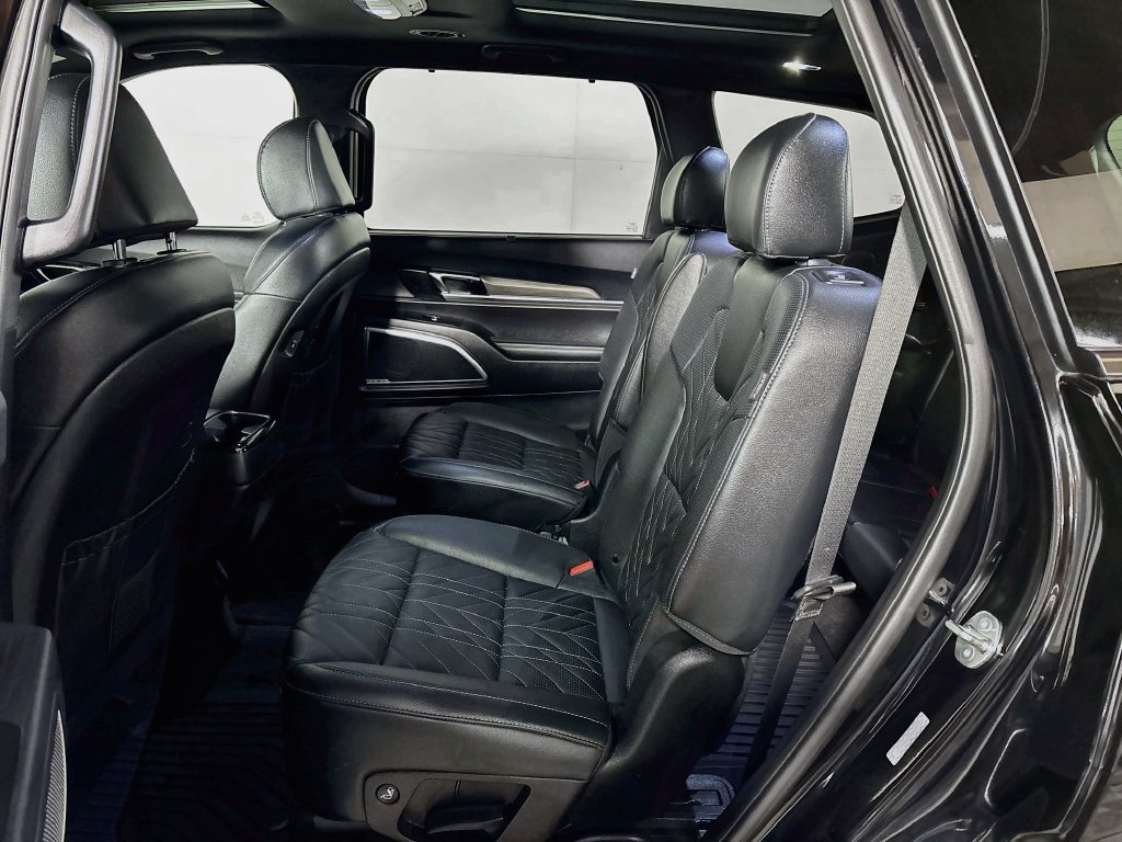 Used 2025 Kia Telluride SX X-Line AWD/4WD image 21